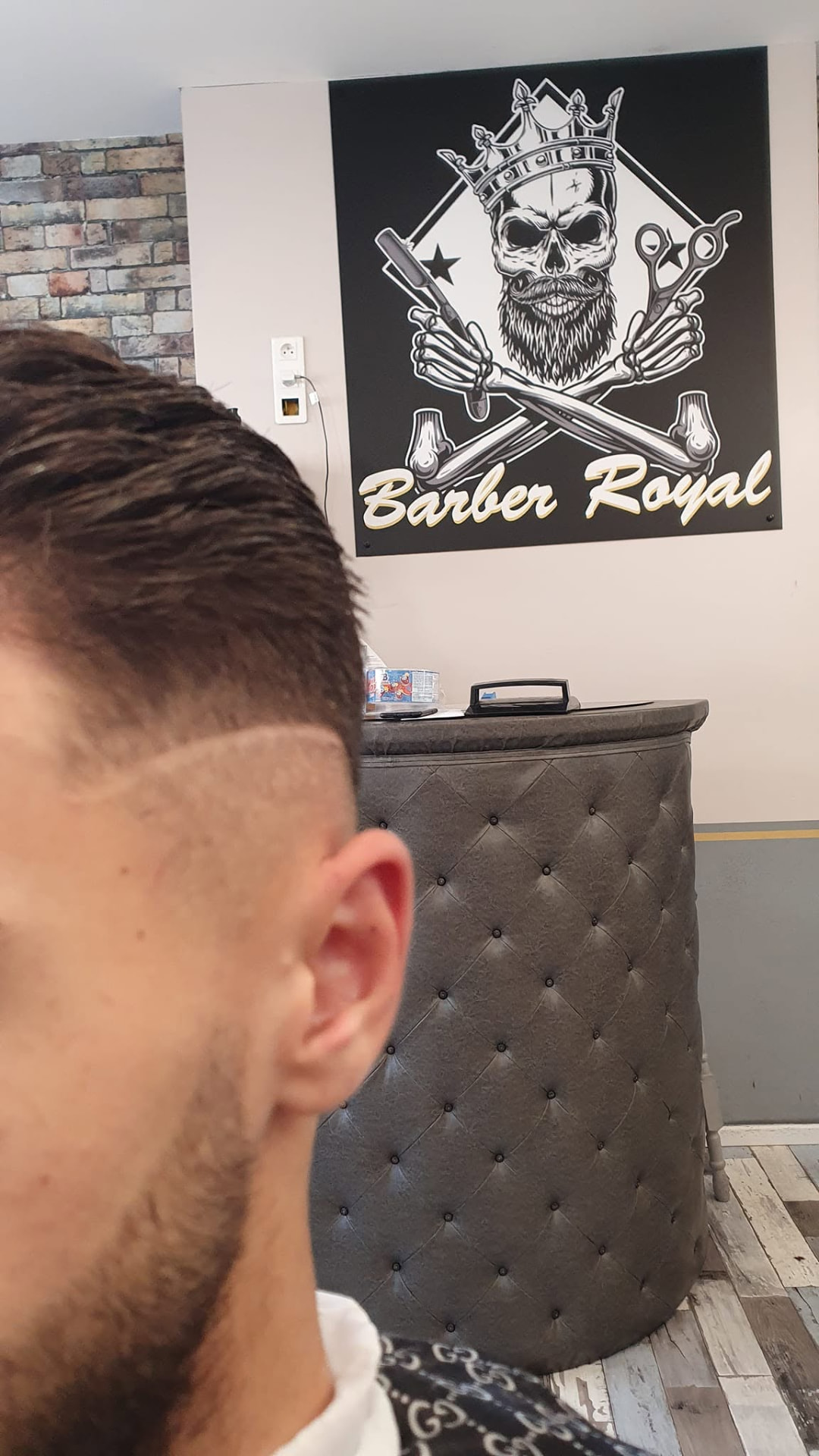 Intérieur du salon Barber Royal